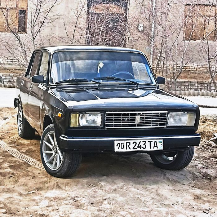 Lada 2107 sotiladi