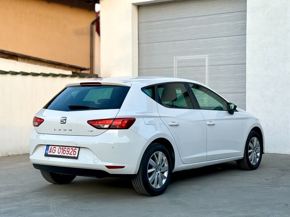 REZERVAT ! Seat Leon 2014 1.2 benzina 85CP RAR Efectuat Carte RO Euro 6 188000km Navigatie Clima Pilot Comenzi Volan