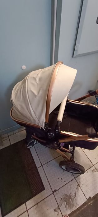 Детская коляска с автокреслом