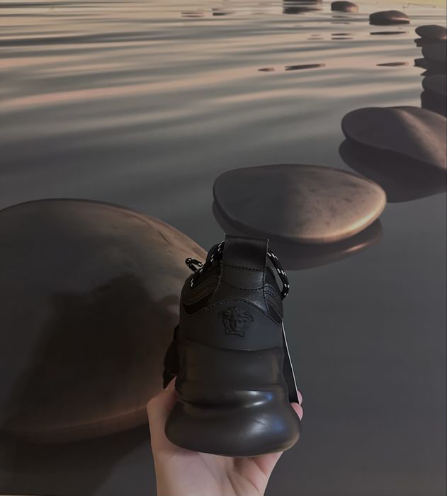 Versace Chain Reaction Black