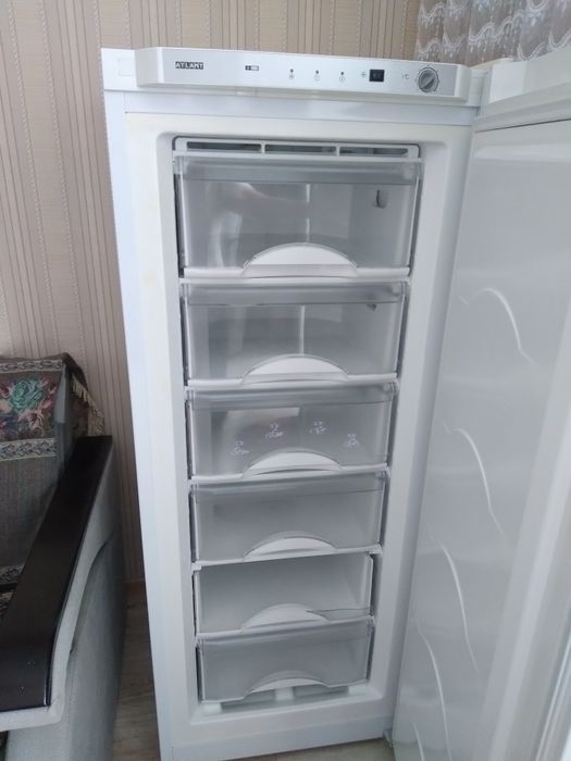 Морозильная камера фирма Атлант