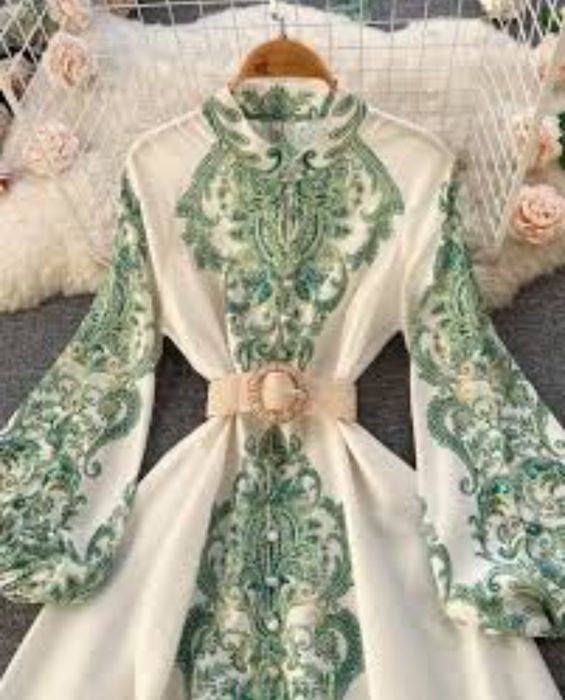 Продам платье срочно