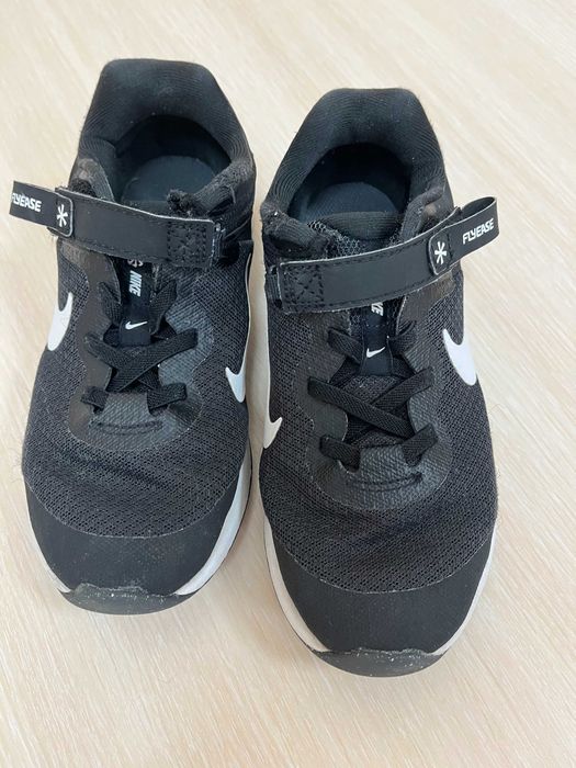 Детски маратонки NIKE REVOLUTION 6