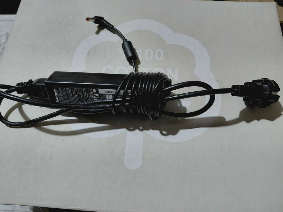 Продам зарядное устройство от ноутбука Lenovo