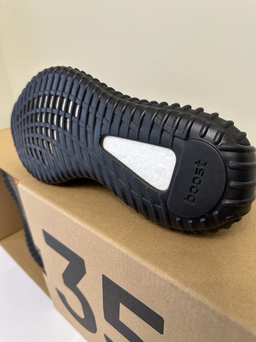 Yeezy Boost 350 Beluga Carbon