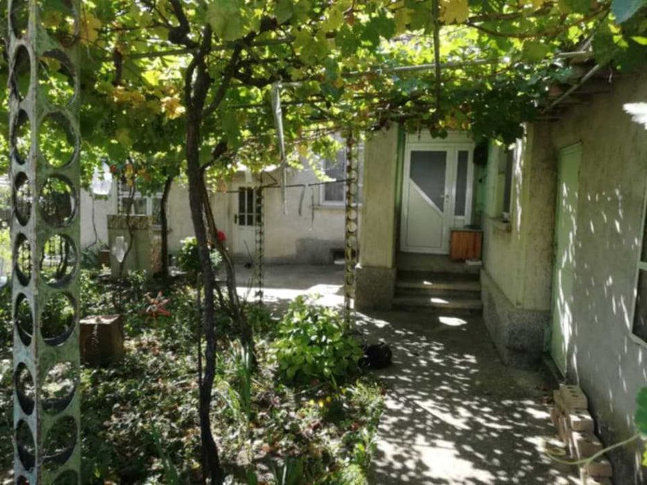 Продава се Къща в с. Жегларци, Област Добрич - 100 кв.м за 330 €/кв.м - Снимка #2