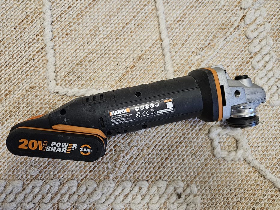 Polidisc polizor unghiular Worx WX803.9
