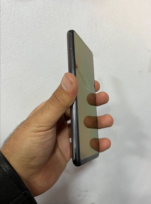 Тезда Samsung A32 4/64 + наушники Airpods сотилади!