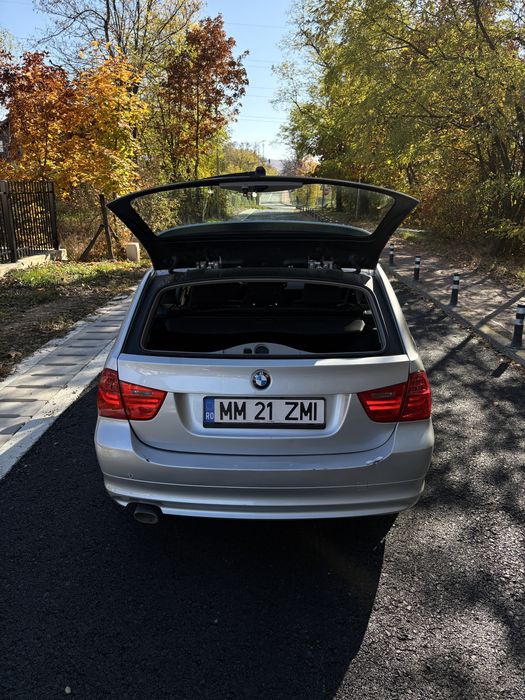 BMW 3 Series 2011 — imagine 12