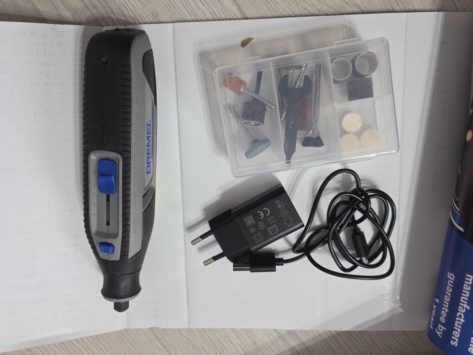 Dremel Lite 7760-15 polizor drept cu acumulator 3,6 V | Cu perii
