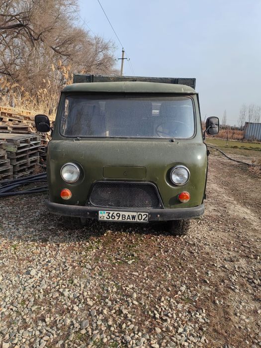 Продам машину УАЗ