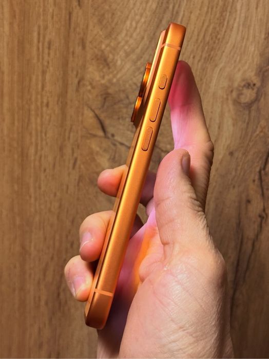 Apple iPhone 17 Pro 256GB / Cosmic Orange / USA / e-sim