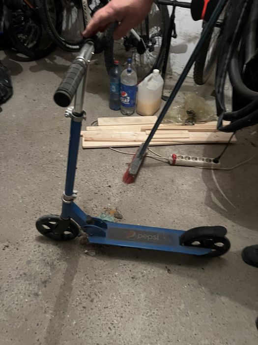 Trotineta de colectie Pespi