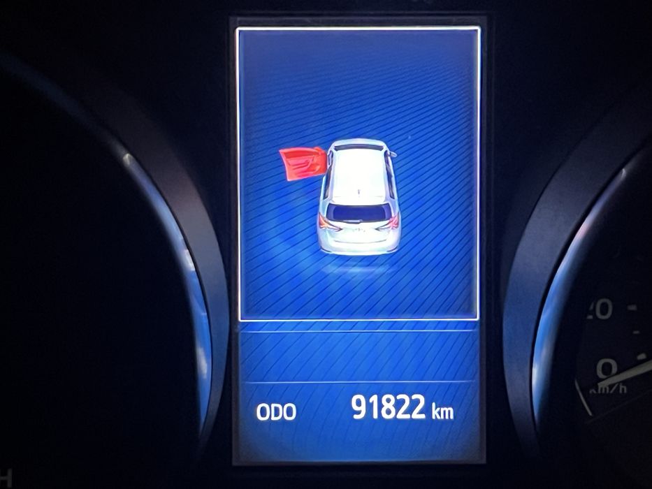 Тойота Аурис 2018 година само на 92000км