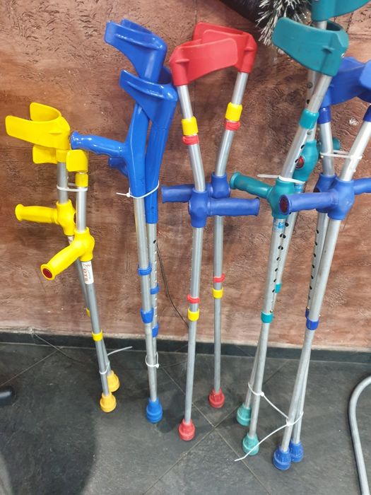 Патерица - канадка НЕМСКА , ДЕТСКИ патерици