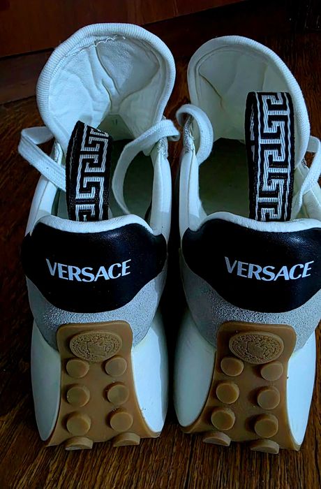 Продам кросовки натуральные