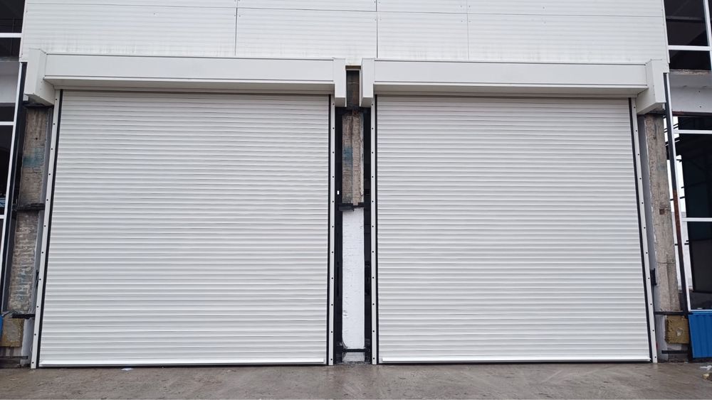 Usi de garaj , Usi sectionale industrialae , Rulouri , Grilaje metalic