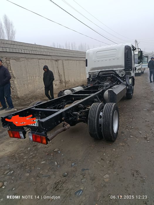 Isuzi yili 2011 sotiladi