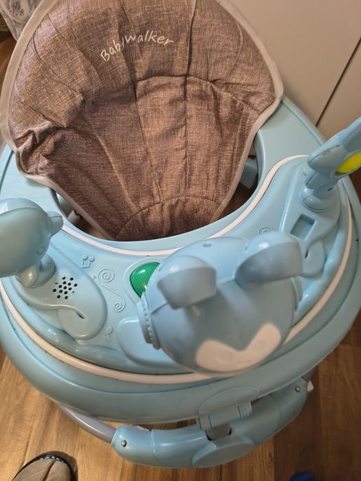 Masuta bebe reglabilă și premergător nou