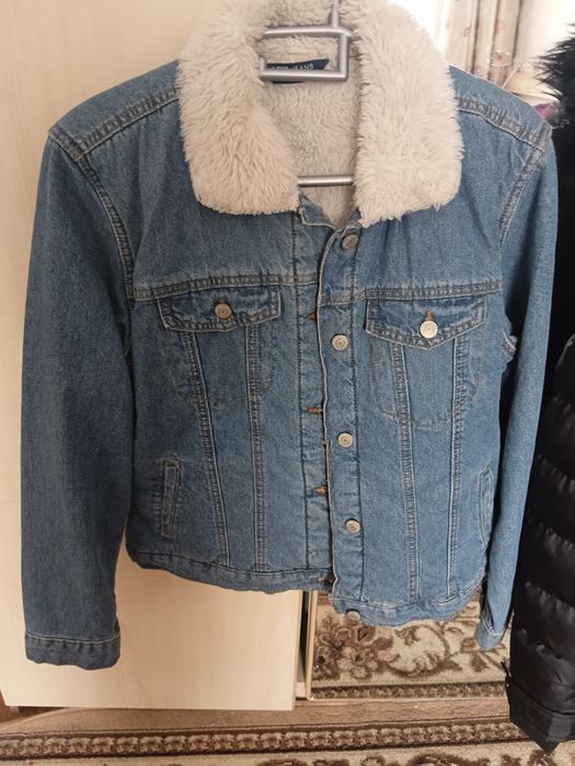Куртка джинсовая