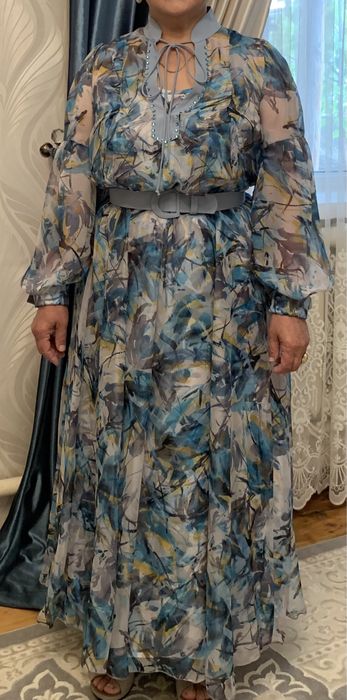 Продам платье цв