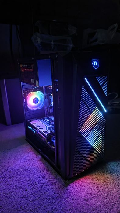 Calculator pc gaming i5 7400, 12gb ram DDR4, placa video RX570 4gbDDR5