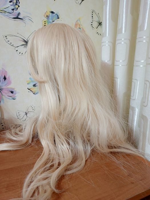 Парик для косплея