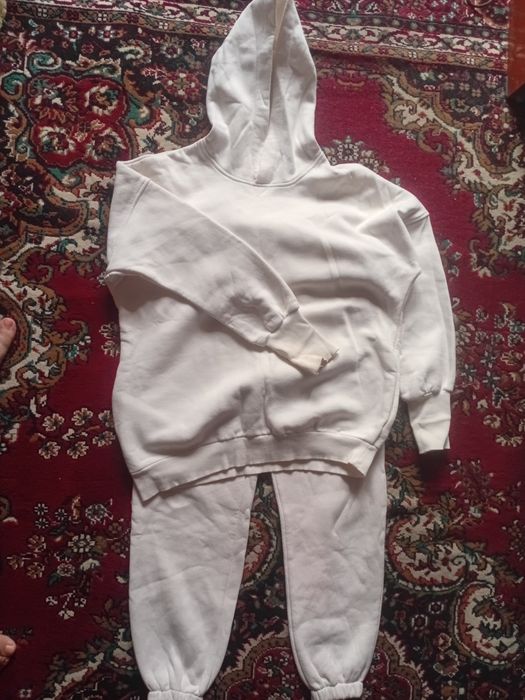 Аёллар кийими сотилади нархи арзон