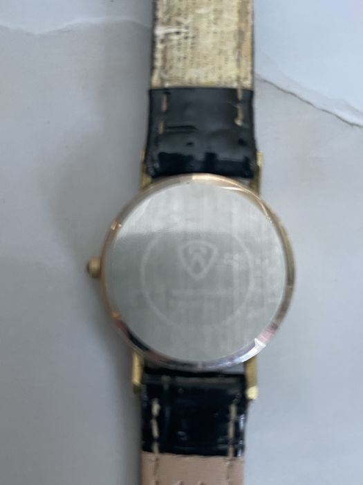 Продам часы Романсон