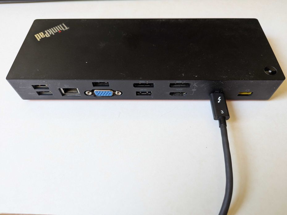 Lenovo ThinkPad Thunderbolt 3 Dock (Докинг станция)