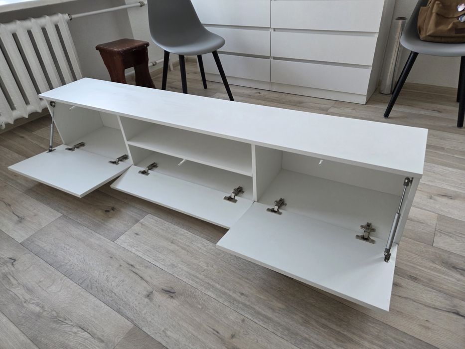 Тумба по телевизор