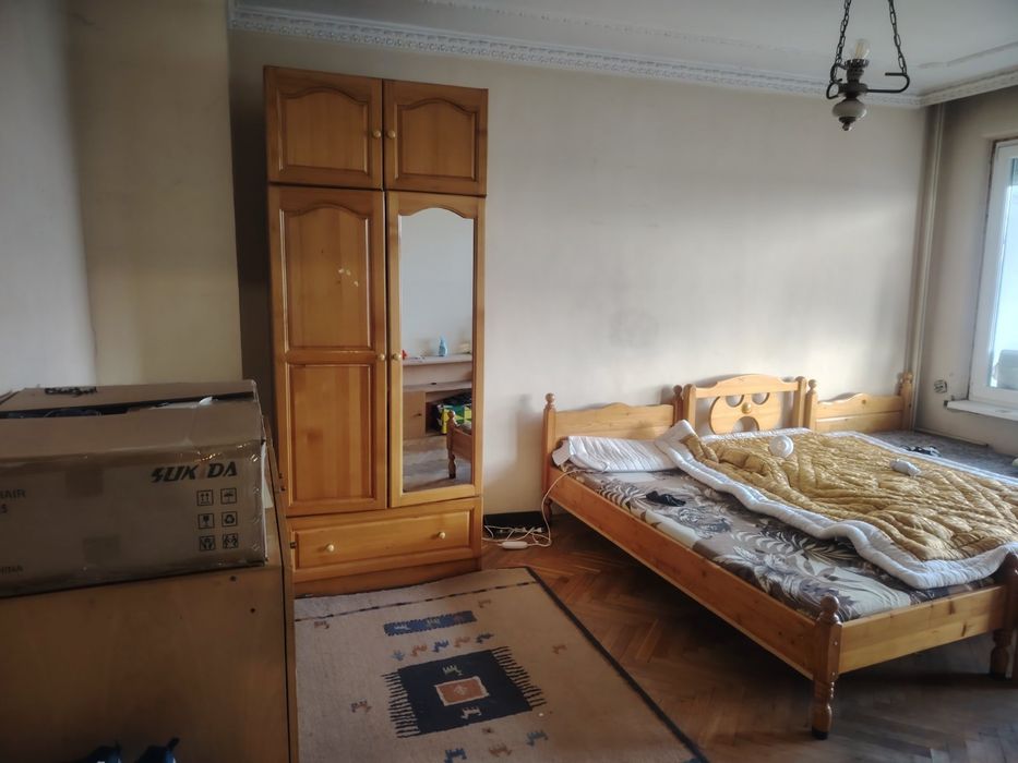 Дава се под наем Тристаен апартамент в Варна, Левски - 65 кв.м за 309.06 € - Снимка #2