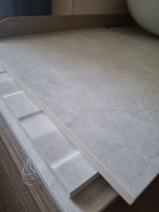 Фаянсови плочки 30×90  5,4кв²