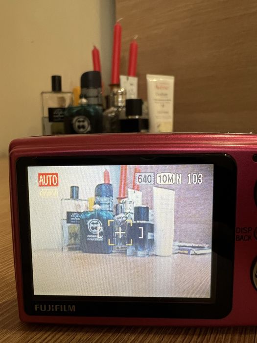 Фотоапарат Fujifilm 10 Mp с подаръци