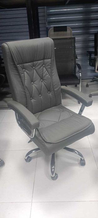 Кресло для офиса и дома   -BORN серый