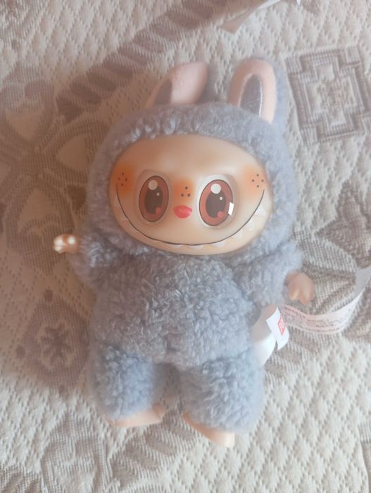 Плюшена играчка - Лабубу