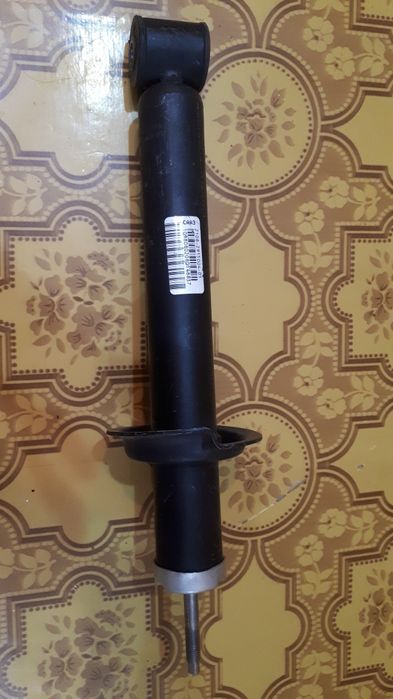 Амортизатор задней и прочие запчасти