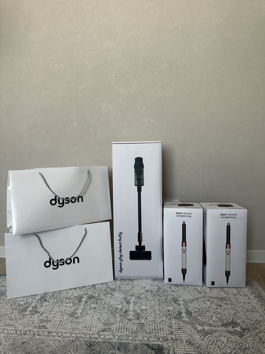 Dyson стайлер,расческа в подарок