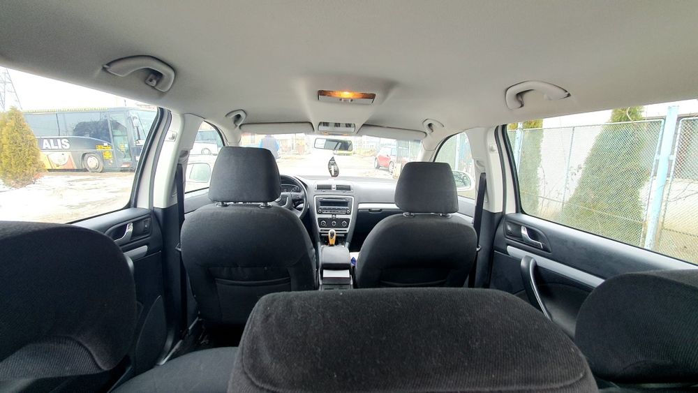SKODA Octavia 2011 — imagine 4