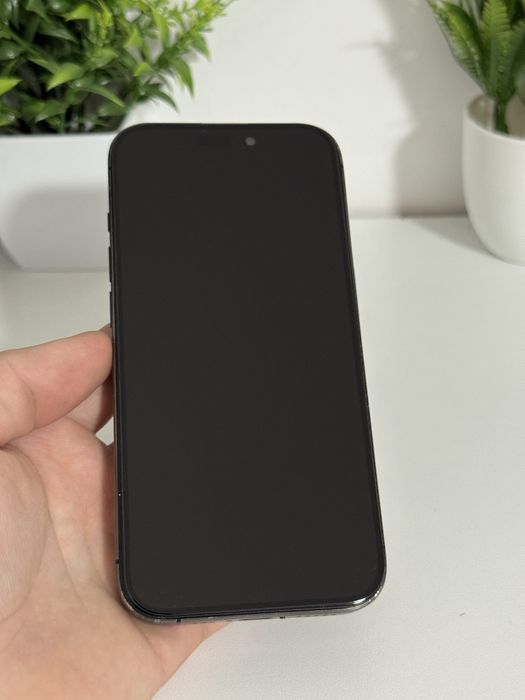 Iphone 15 pro display schimbat