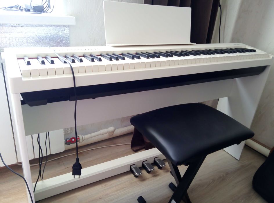 ROLAND FP-30 Цифровое пианино