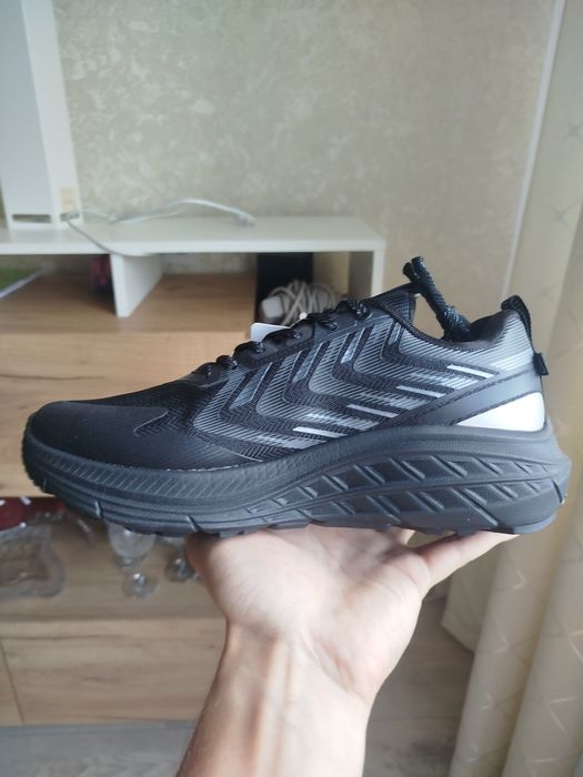 Кроссовки Xtep размер 41 (25.5см)