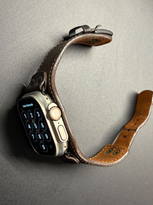 Apple Watch Ultra 2 49 mm GPS + Cellular, в гаранция, 3 каишки
