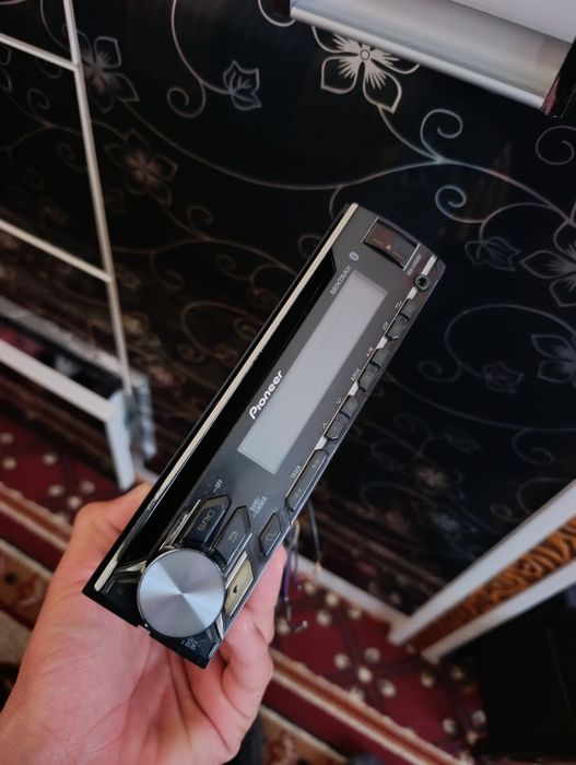 Pioneer orginal magnitafon sotiladi