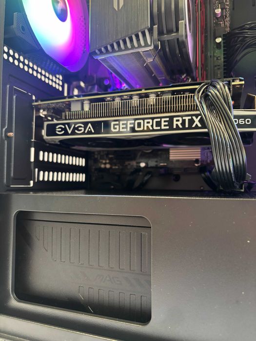 Геймърски компютър Intel Core i7 9700F, RTX 2060 6GB, 16GB ram