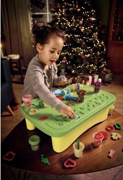 Маса за игра с пластелин