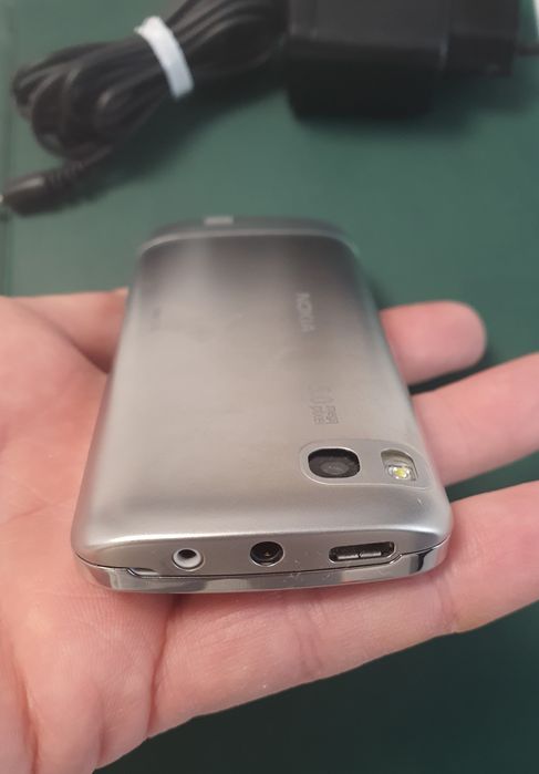 Vând Nokia C3 impecabil.Pret 220 ron