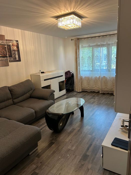 Apartament de închiriat 2 camere bucătărie.. Boulevard Regele Ferdinand