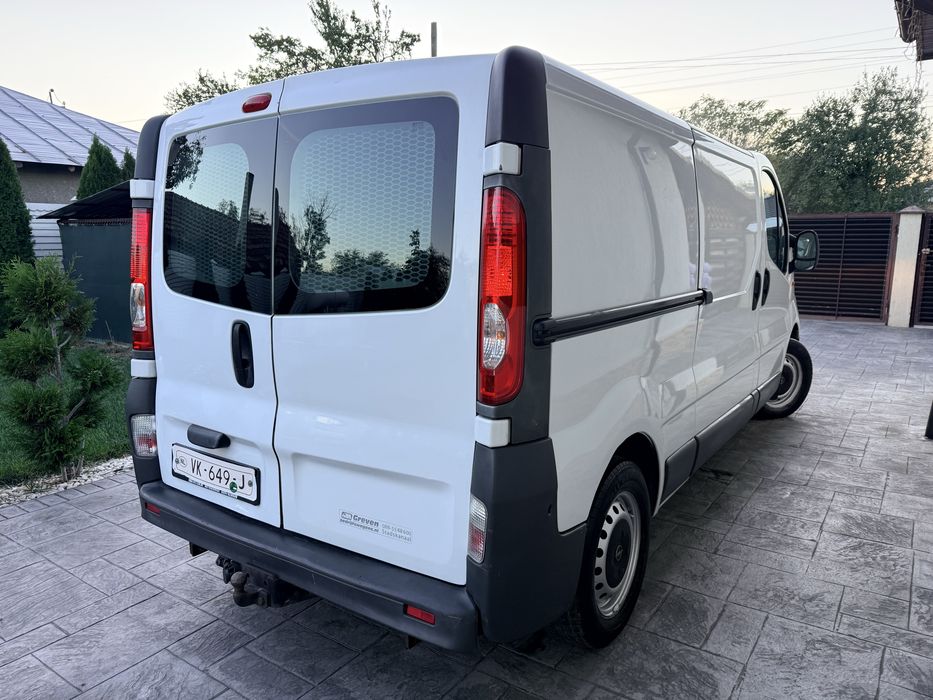 OPEL Vivaro 2014 — imagine 4