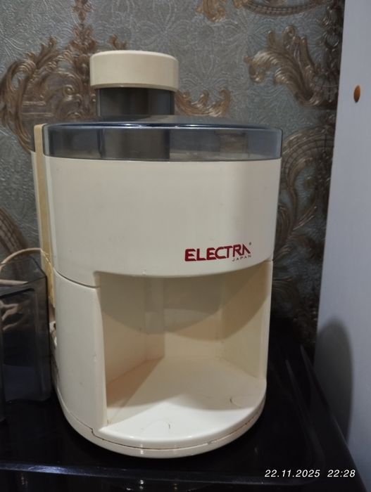 Продается соковыжималка